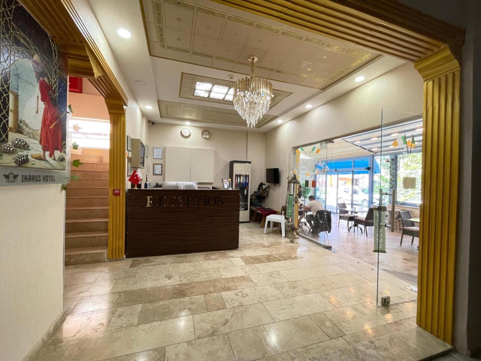 Ikarus Hotel
