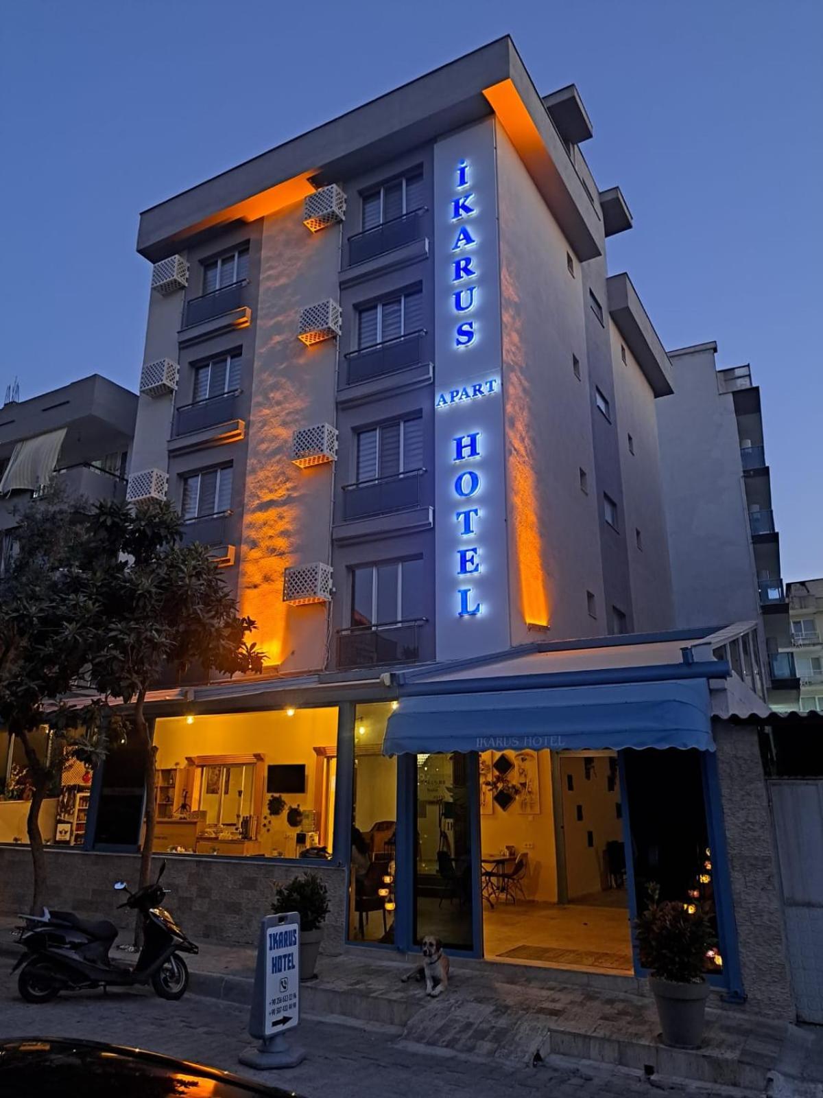 Otel Ikarus 3*