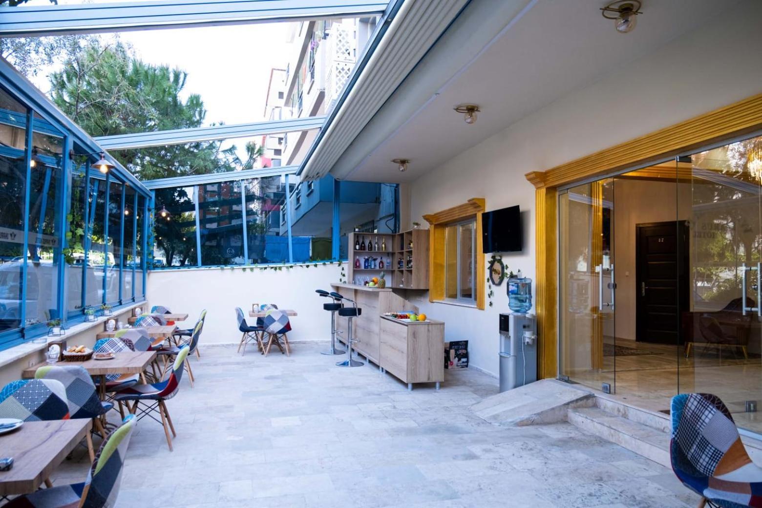 Ikarus Otel Kuşadası